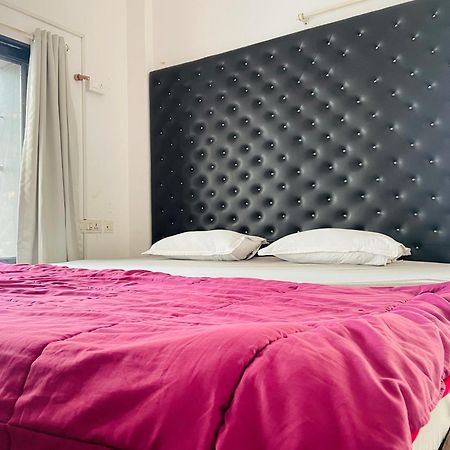 Lifespace- Spacious Hostel In A Luxurious Villa Pune Exterior photo