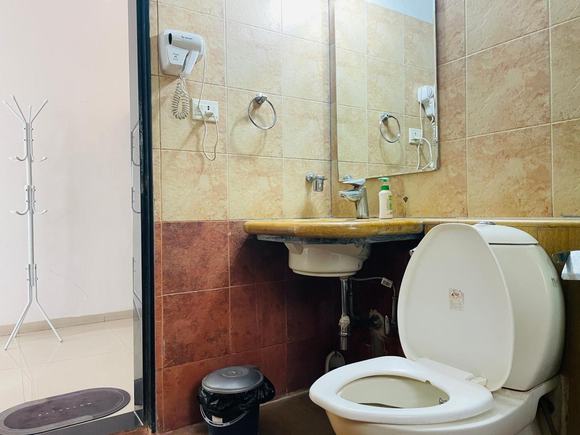 Lifespace- Spacious Hostel In A Luxurious Villa Pune Exterior photo